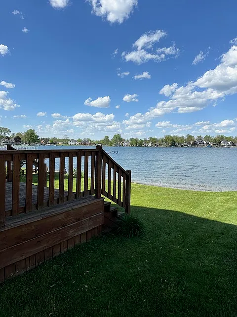 4 bed, 3.5 bath, 4000 sqft, $3,500 — Photo 3