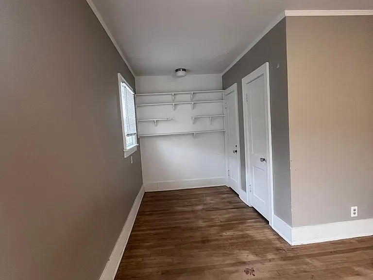 411 S 38th Ave — Photo 19