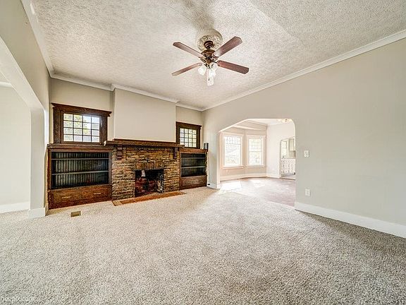 4th image of 1201 W Shannon Ave