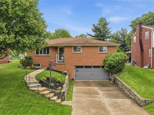 121 Rose Leaf Rd, Pittsburgh, PA 15220