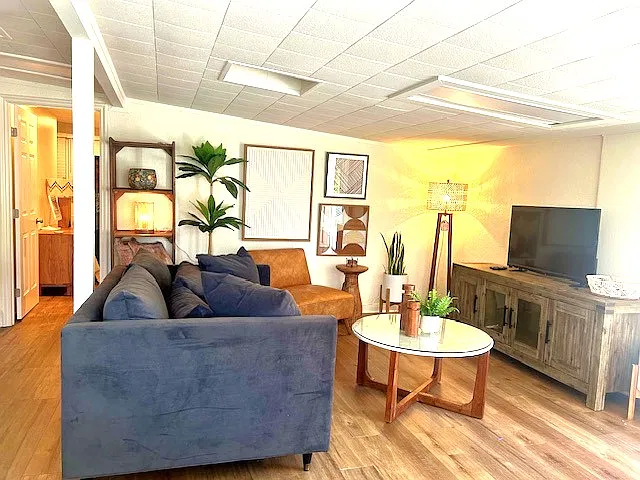 2458 Santa Ana Ave — Photo 3