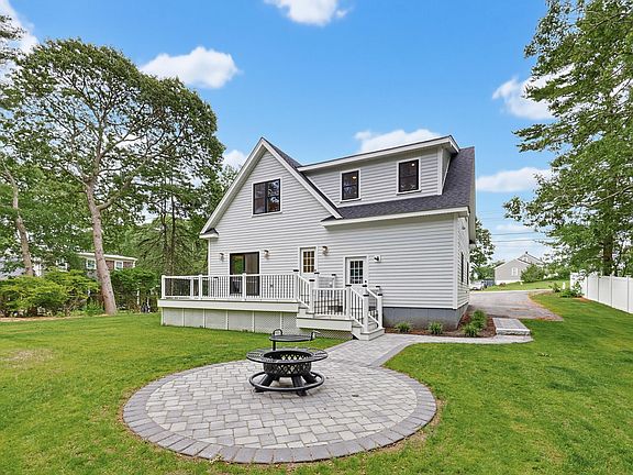 3rd image of 19 Puritan Road