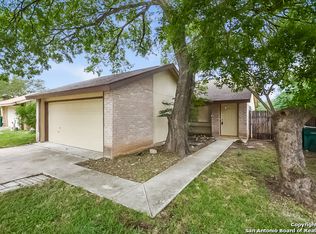 9706 Meadow Dr, Converse, TX 78109