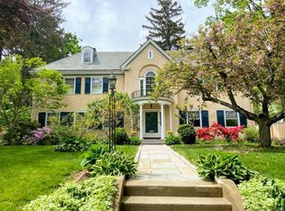 51 Walbridge Rd, West Hartford, CT 06119