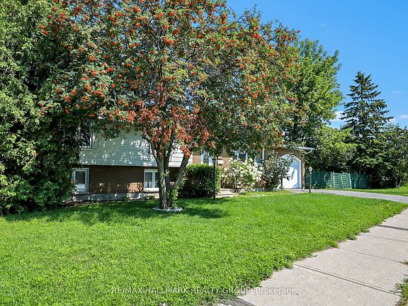 4th image of 45 Larkin Dr