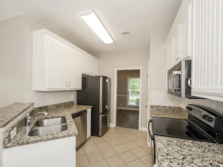 284 Baldwin Ct — Photo 7