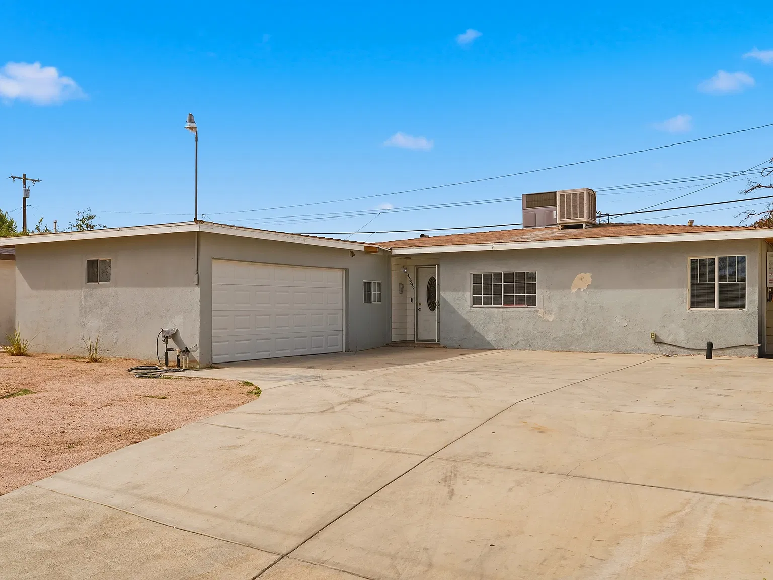 3 bed, 1005 sqft, $2,600 — Photo 1