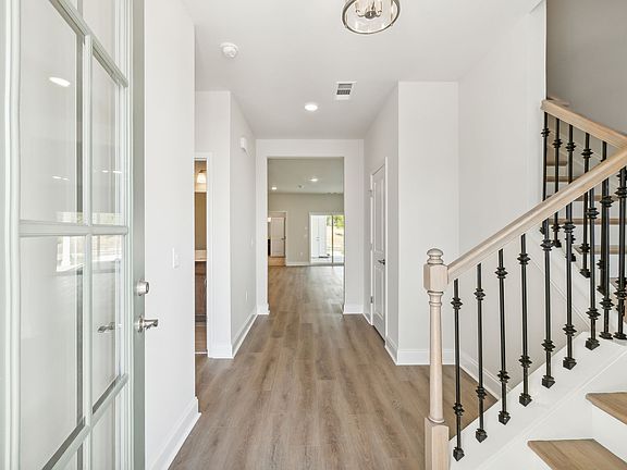 365 Faraday Court, Homesite 24 Interior Image 3