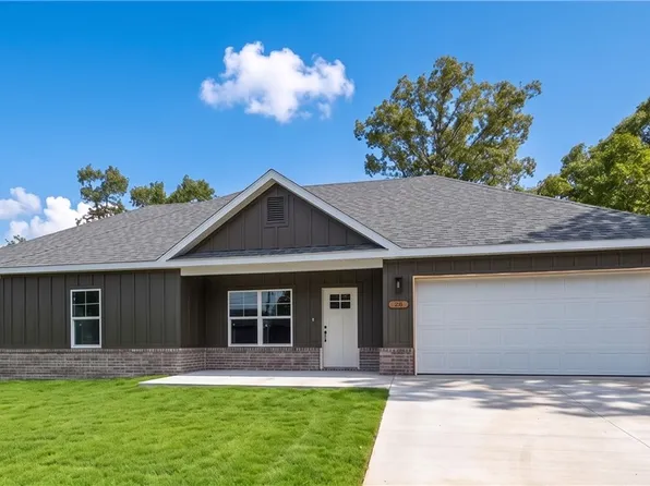 48 Shetland Dr, Bella Vista, AR 72715
