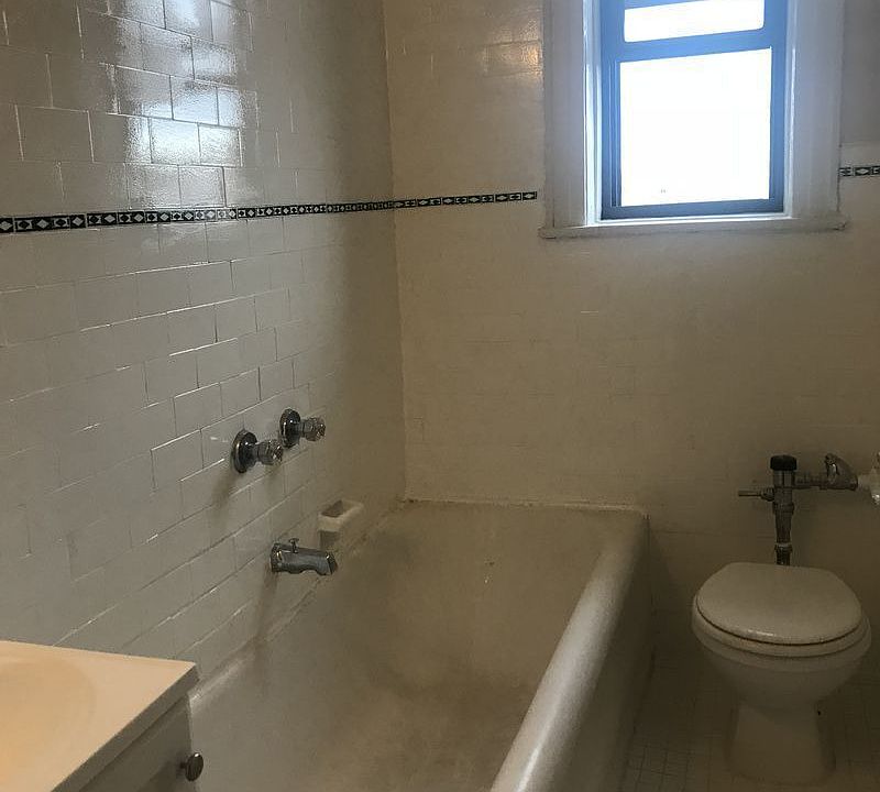 2nd image of 3257 35th St APT D4