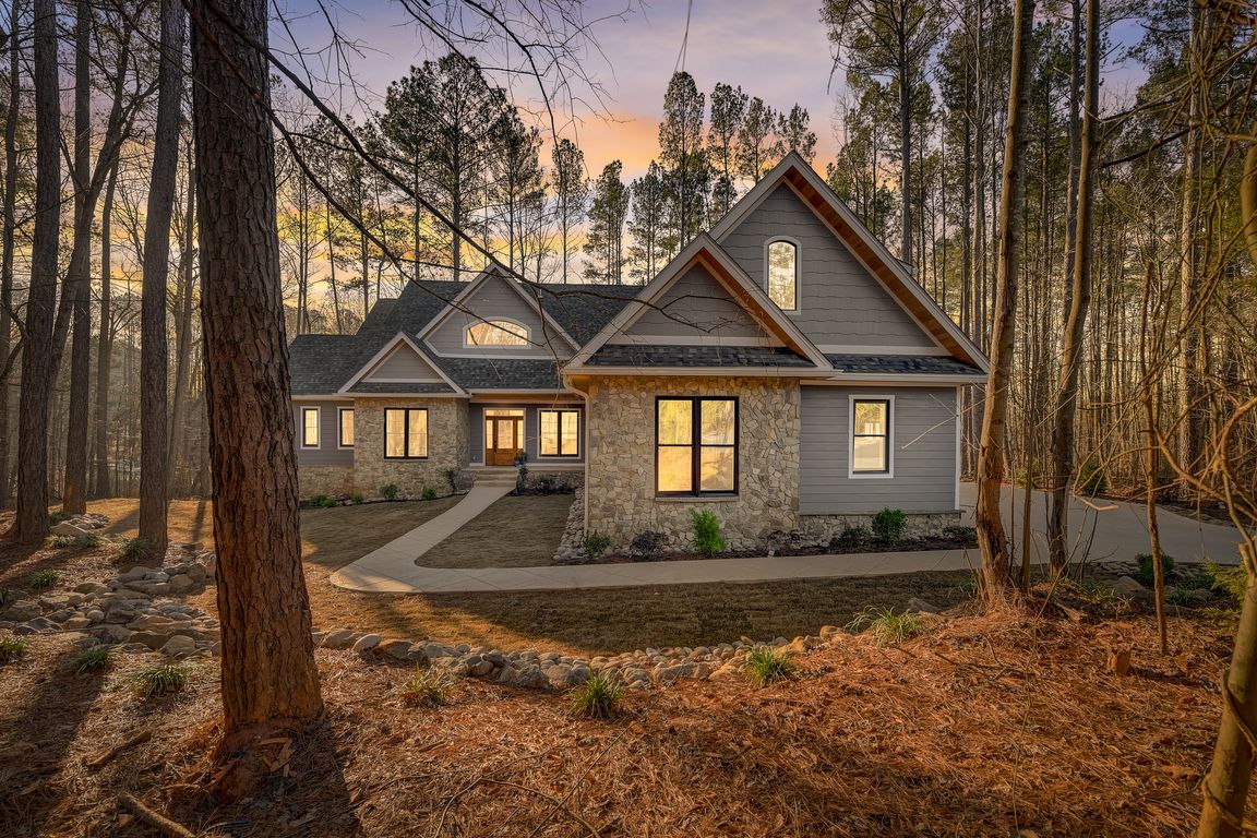 Sunset Pointe Dr - VT-001