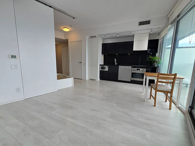 125 Peter St #2205 — Photo 7