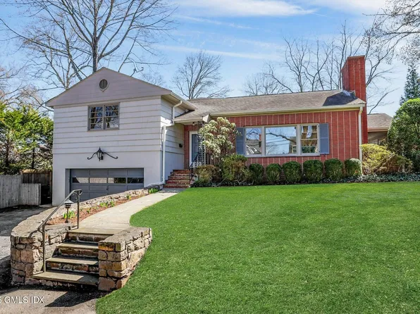 17 Perryridge Rd, Greenwich, CT 06830