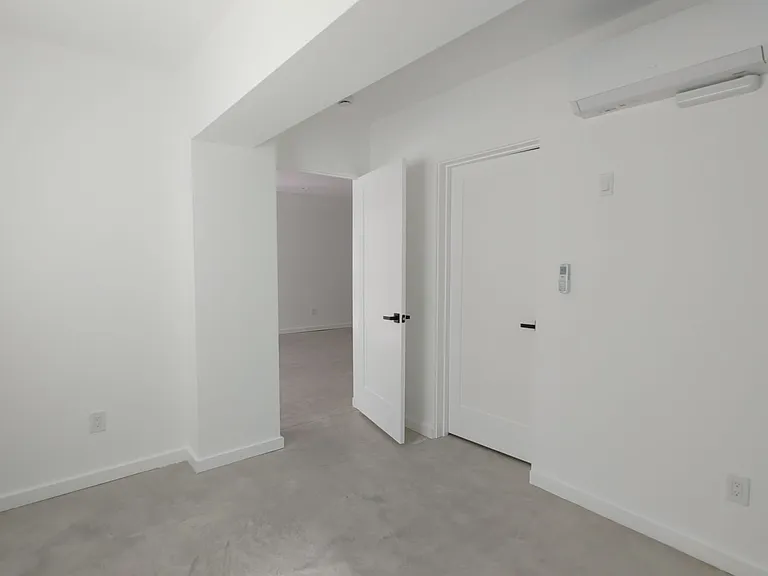 2821 Colorado Ave — Photo 6