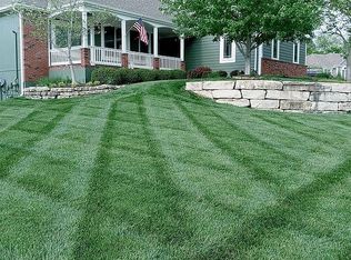 1807 Trail Ridge Dr, Pleasant Hill, MO 64080