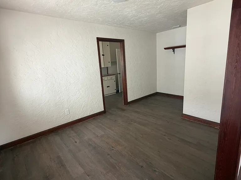 228 NW 4th Ave — Photo 13