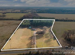 1422 Old Peachland Rd, Marshville, NC 28103