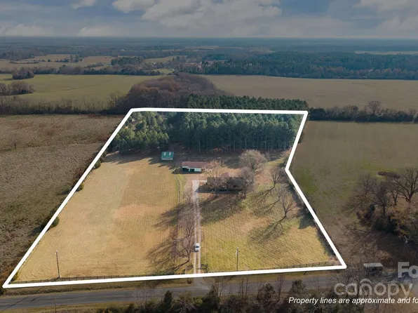 1422 Old Peachland Rd, Marshville, NC 28103