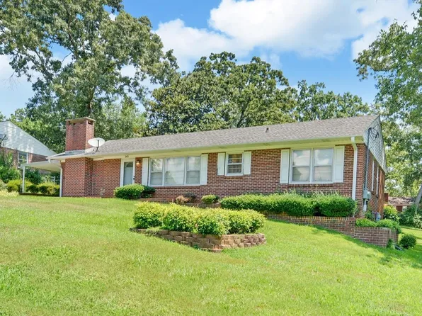 345 Poplar St, Toccoa, GA 30577