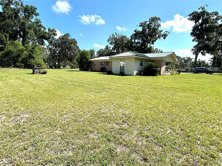 234 SW Havanna Way — Photo 26