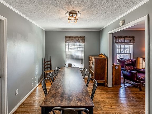 5th image of 135 Cribbs Way