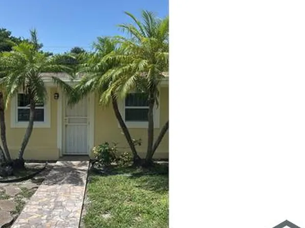 2145 NW 66th St, Miami, FL 33147