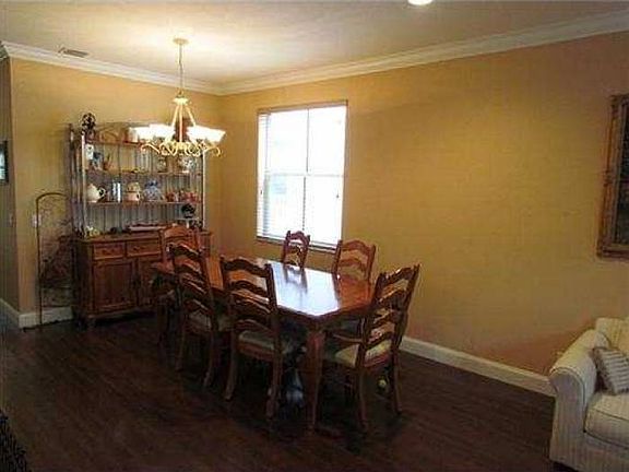 5th image of 768 Nandina Dr