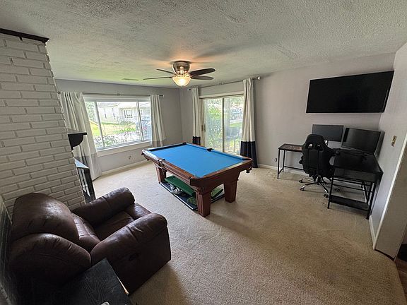 2nd image of 227 Mary Ct