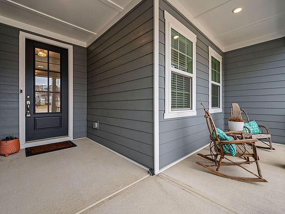 5th image of 100 English Violet Ln