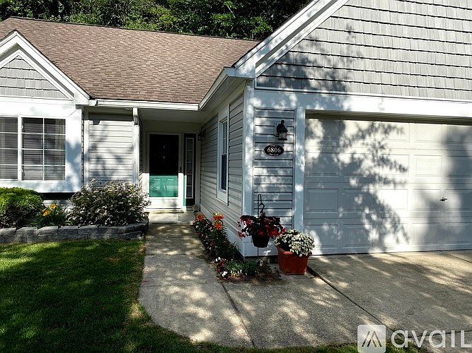 1st image of 6806 Fox Ln #1