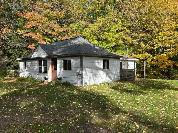 10062 S Osborn Ave, Fremont, MI 49412