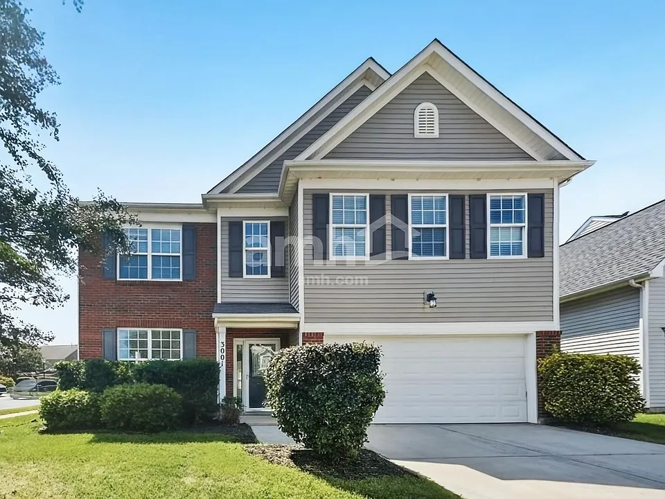 3001 Saphire Ln