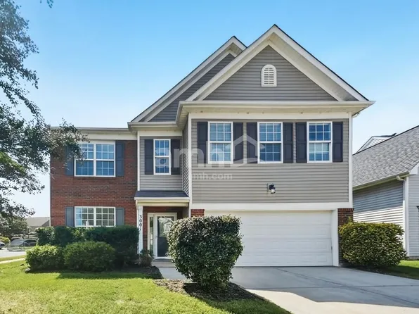 3001 Saphire Ln, Indian Trail, NC 28079