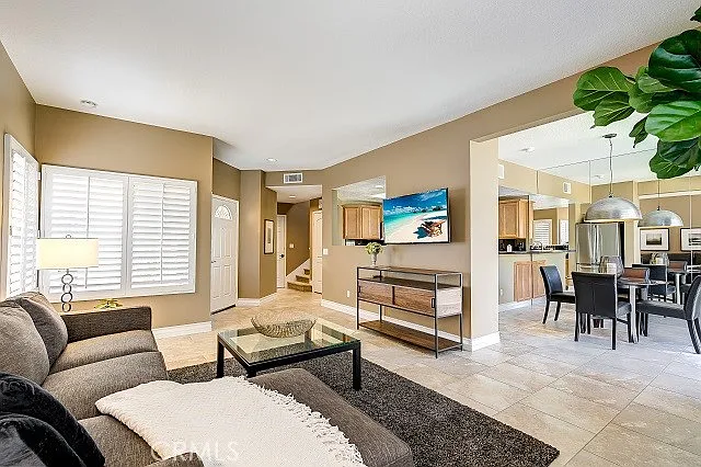 2439 Paseo Circulo — Photo 7