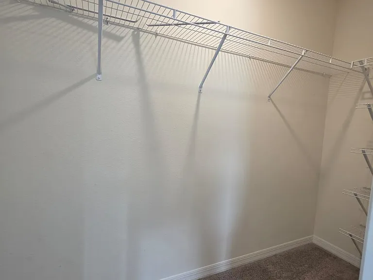 6606 Leo Ln #6606 — Photo 12