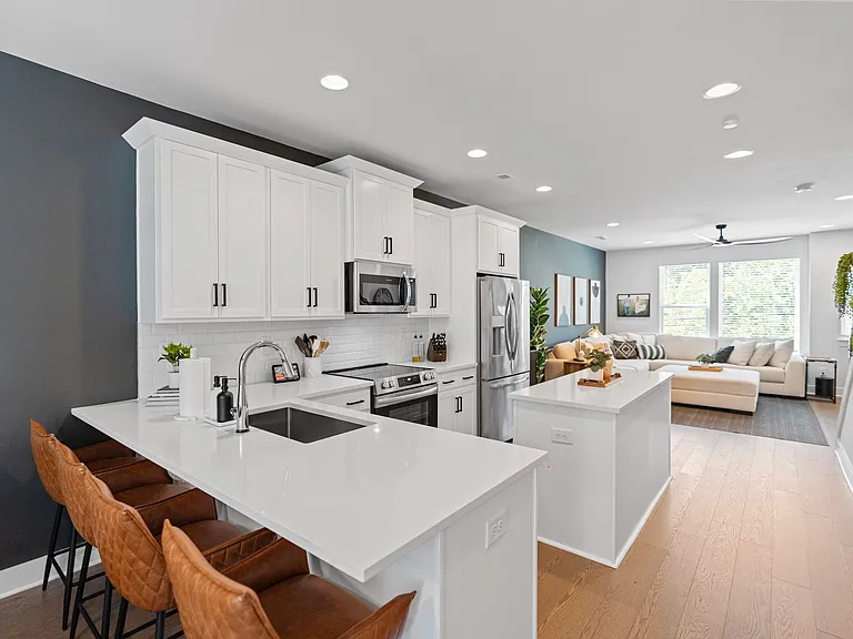 6020 Irwins Branch Dr — Photo 3