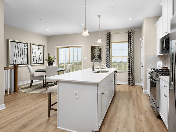 Mendelssohn 2 Car Garage