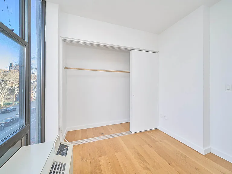 2338 2nd Ave #8A — Photo 8