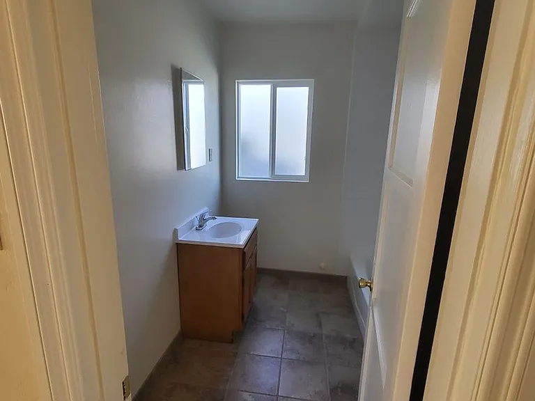 5930 Loma Vista Ave — Photo 10