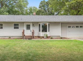 10916 Bonnie Brae Rd, Huntley, IL 60142