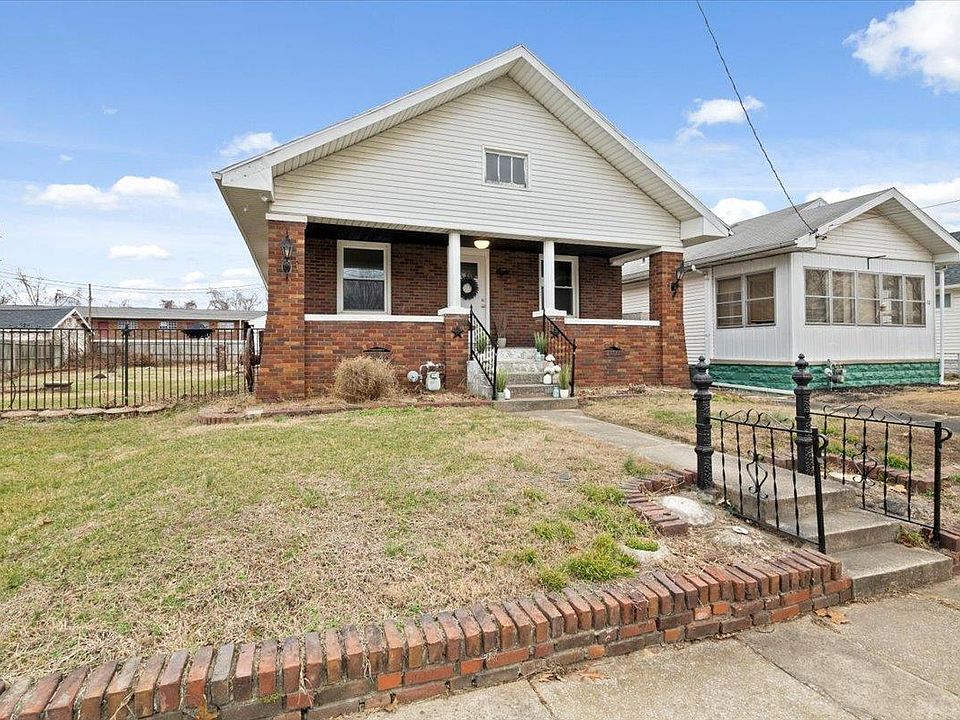 1st image of 8 Richardt Ave