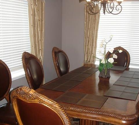 5th image of 813 N Douglas Ct