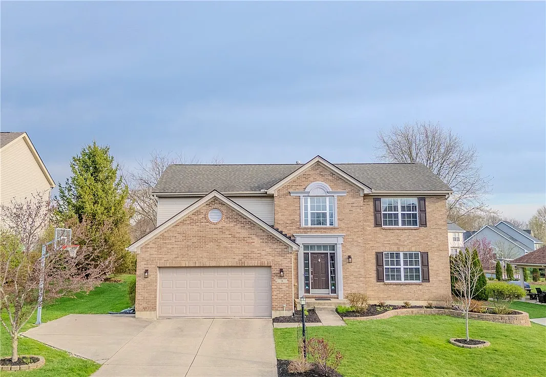 91 Hillcrest Dr photo 1