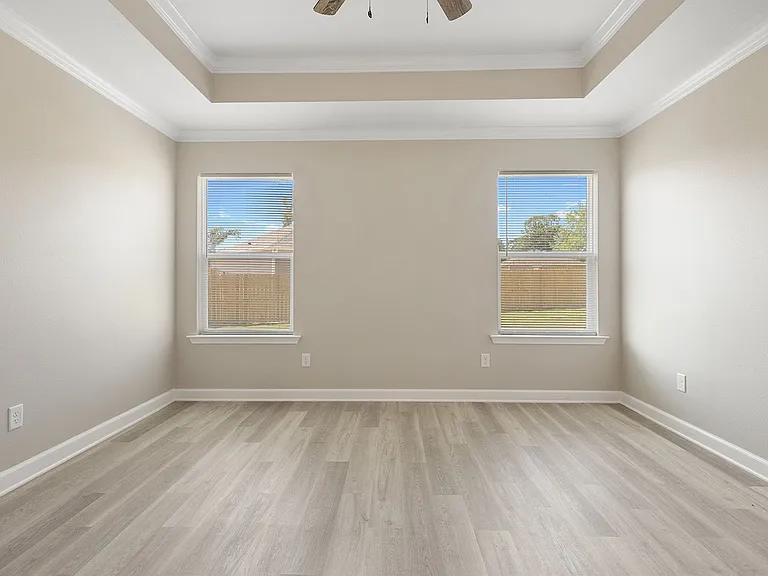 809 Pine Tree Rd — Photo 7