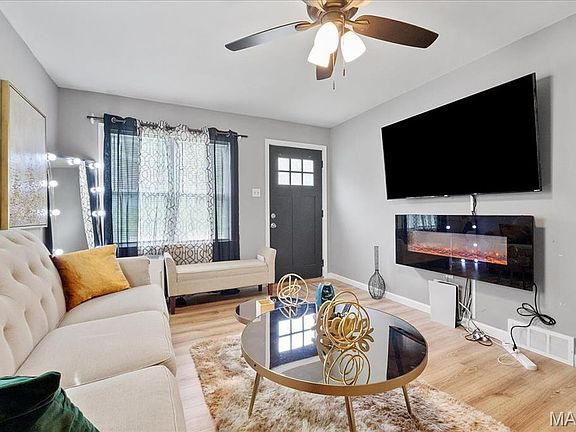 5th image of 135 Anabel Ave