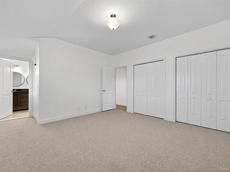 8 Lee Gray Ct — Photo 20