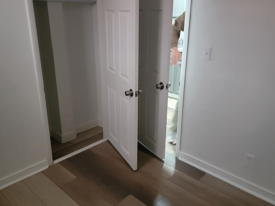 2nd image of 578 Crane St APT 1