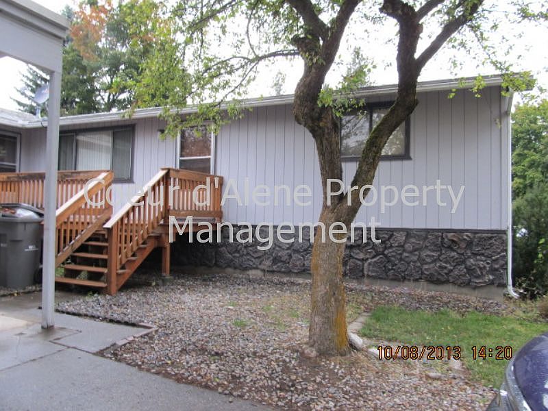 2nd image of 2323 N 8th St