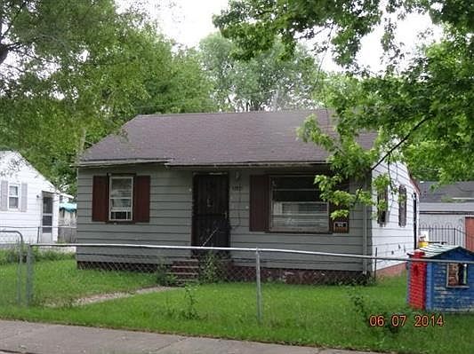2nd image of 3144 15th St