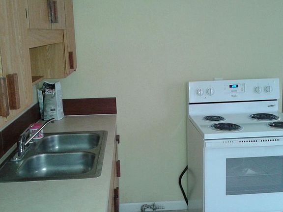 Additional view of kitchen